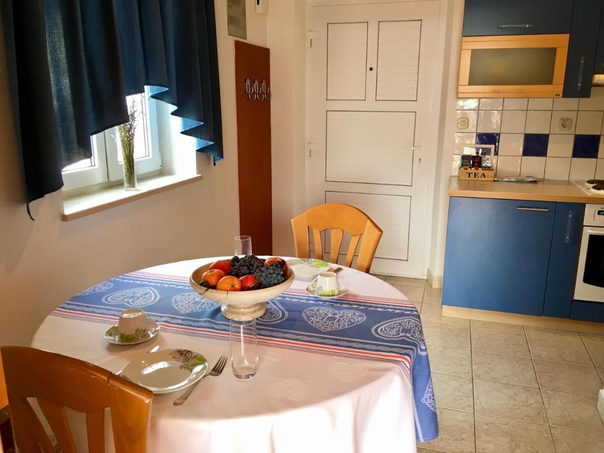 Apartments Villa Jadranka Adults Only โบล ภายนอก รูปภาพ